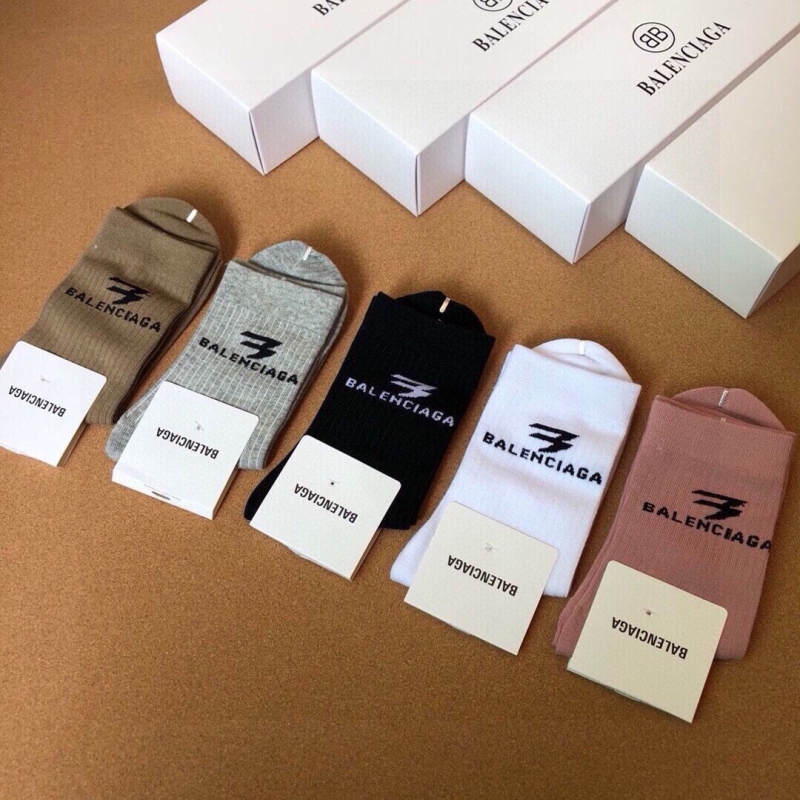 BALENCIAGA